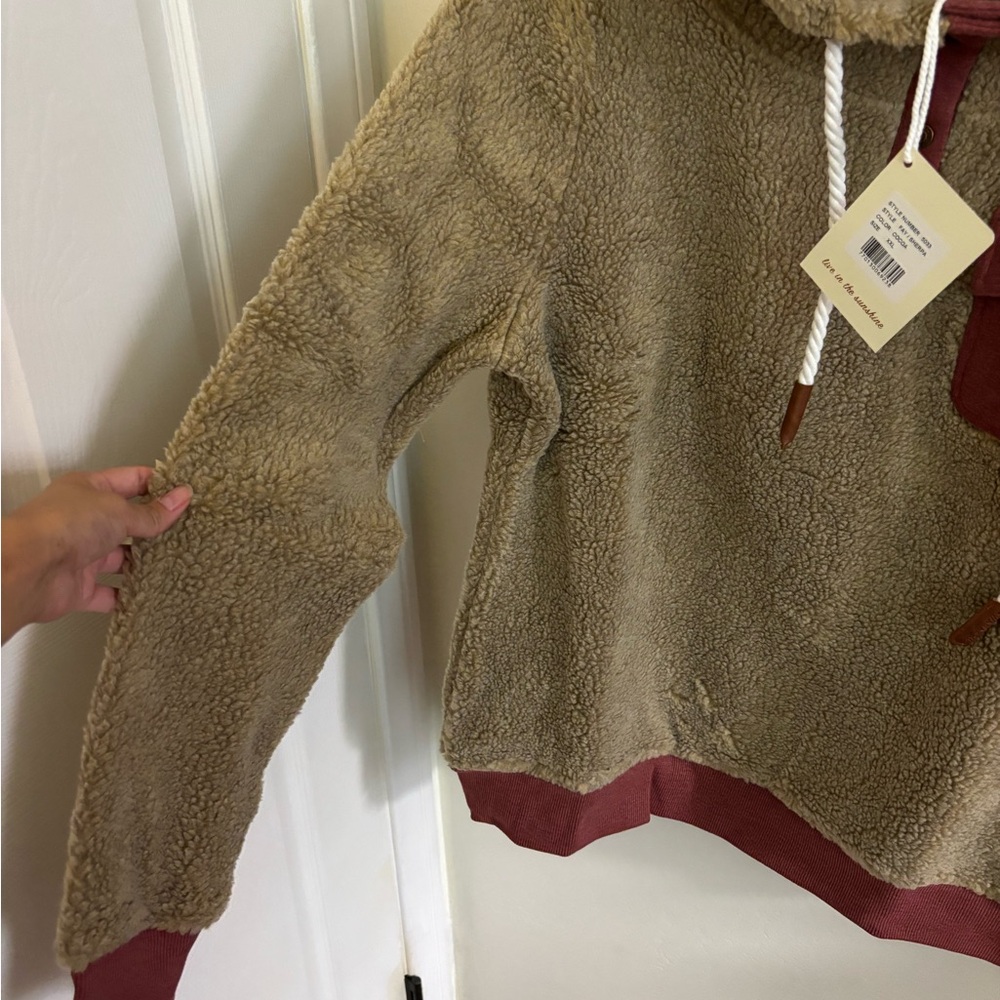 NWT Wanakome Women’s XXL Tan and Brown Fleece Hoodie Teddy Sweatshirt - Picture 6 of 9